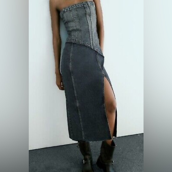Zara Strapless Denim Midi Dress in Small - Picture 2 of 10
